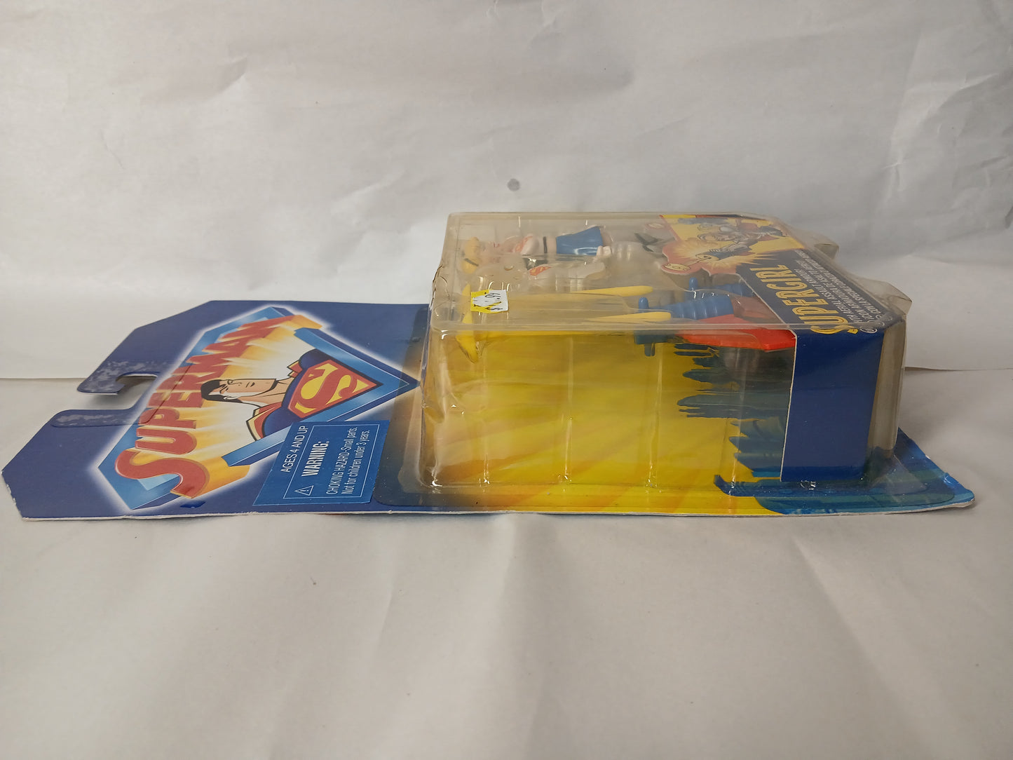 Kenner DC Comics Superman The Animated Series Supergirl with Aerial Assault Armour!