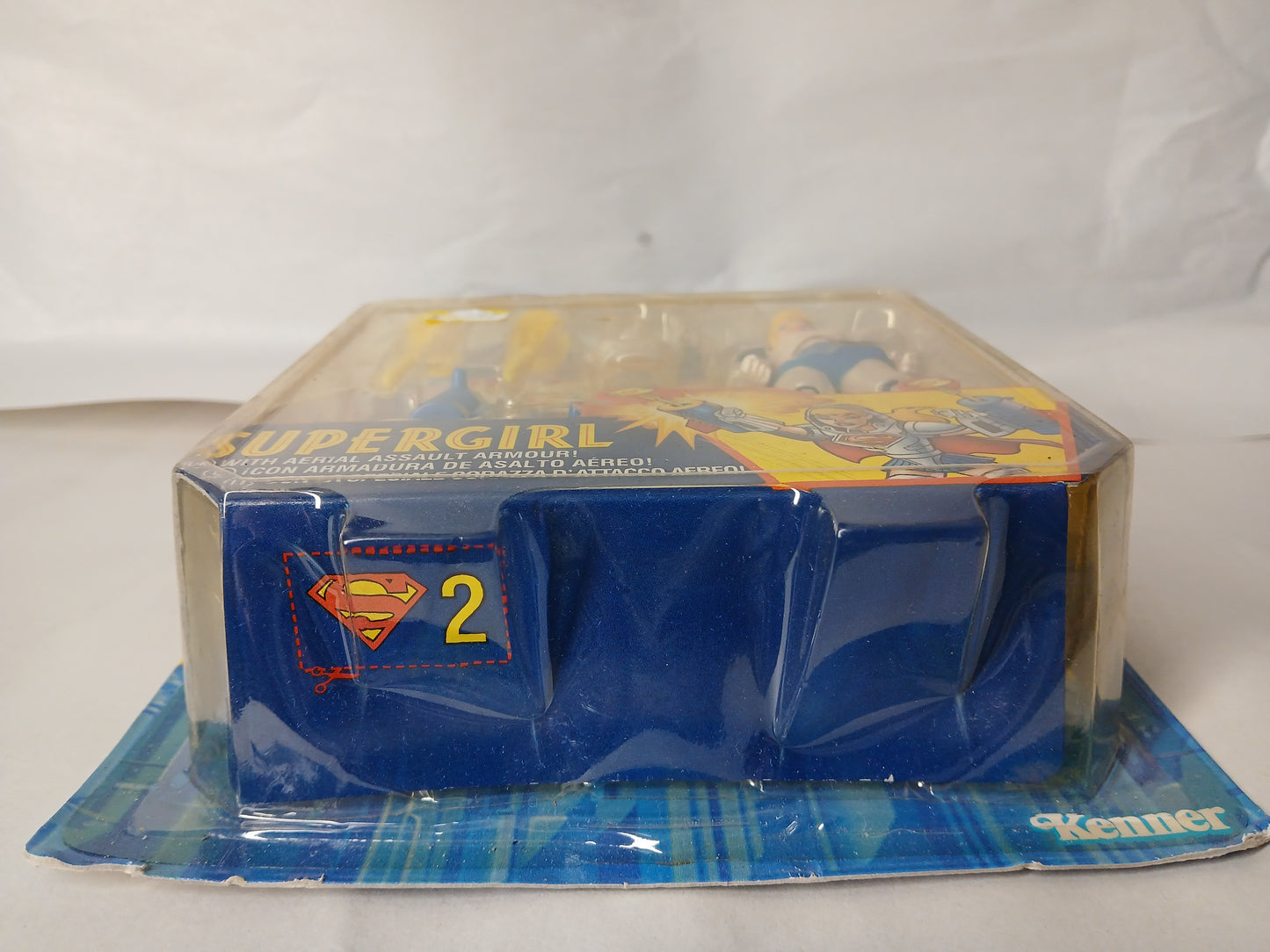 Kenner DC Comics Superman The Animated Series Supergirl with Aerial Assault Armour!