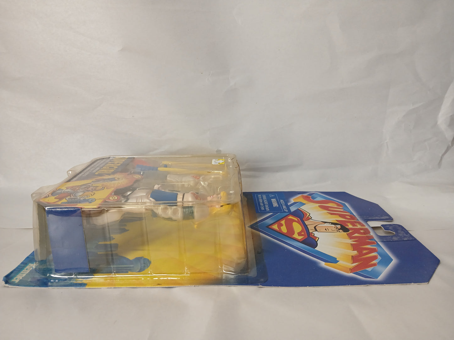 Kenner DC Comics Superman The Animated Series Supergirl with Aerial Assault Armour!
