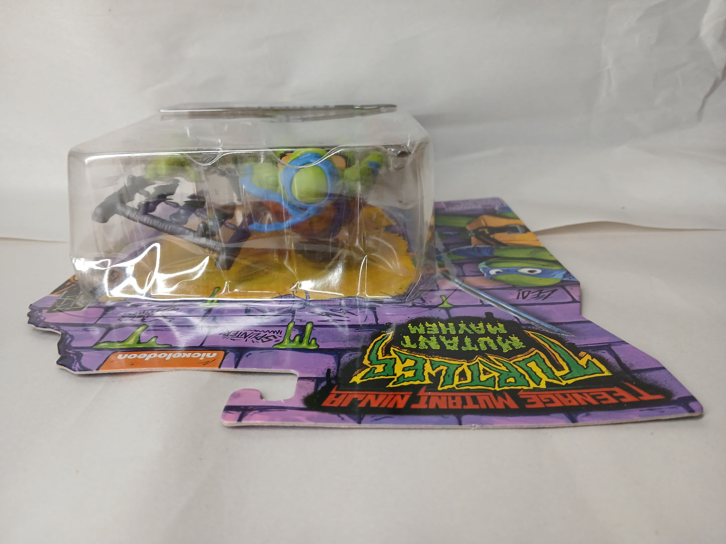 Teenage Mutant Ninja Turtles Mutant Mayham Leonardo The Leader!