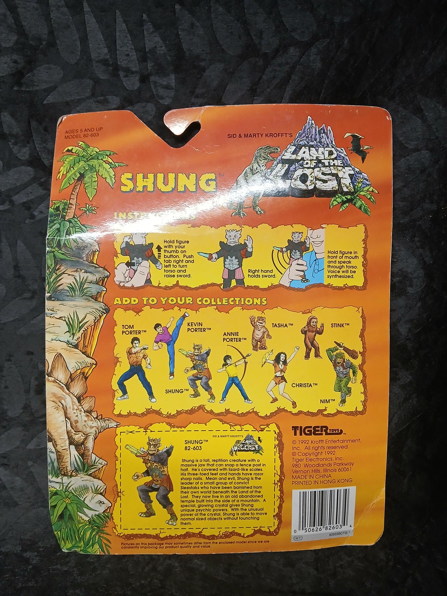 Tiger Toys Land Of The Lost Shung with Voice Synthesizer and Crystal Power Sword Included!