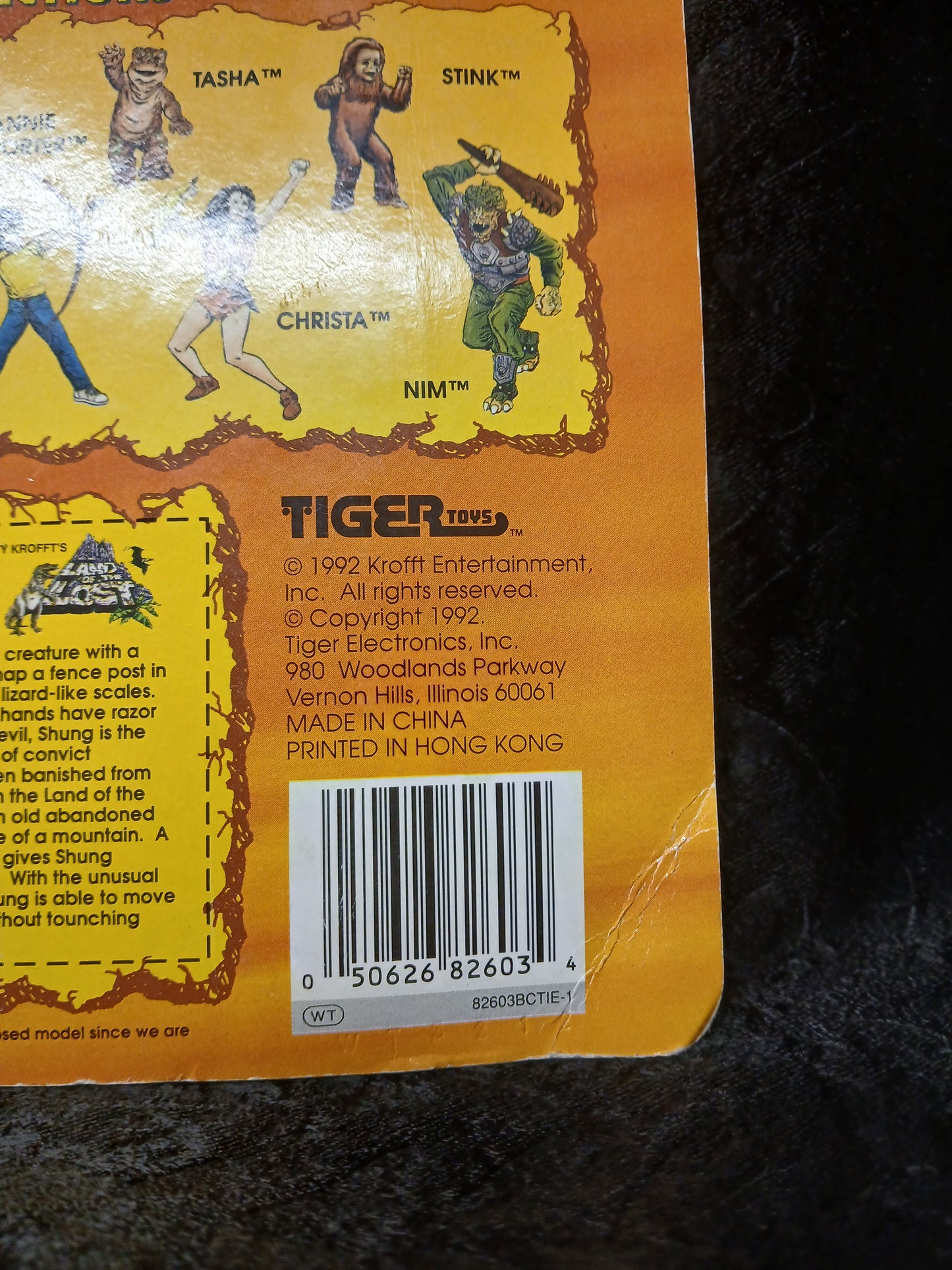 Tiger Toys Land Of The Lost Shung with Voice Synthesizer and Crystal Power Sword Included!