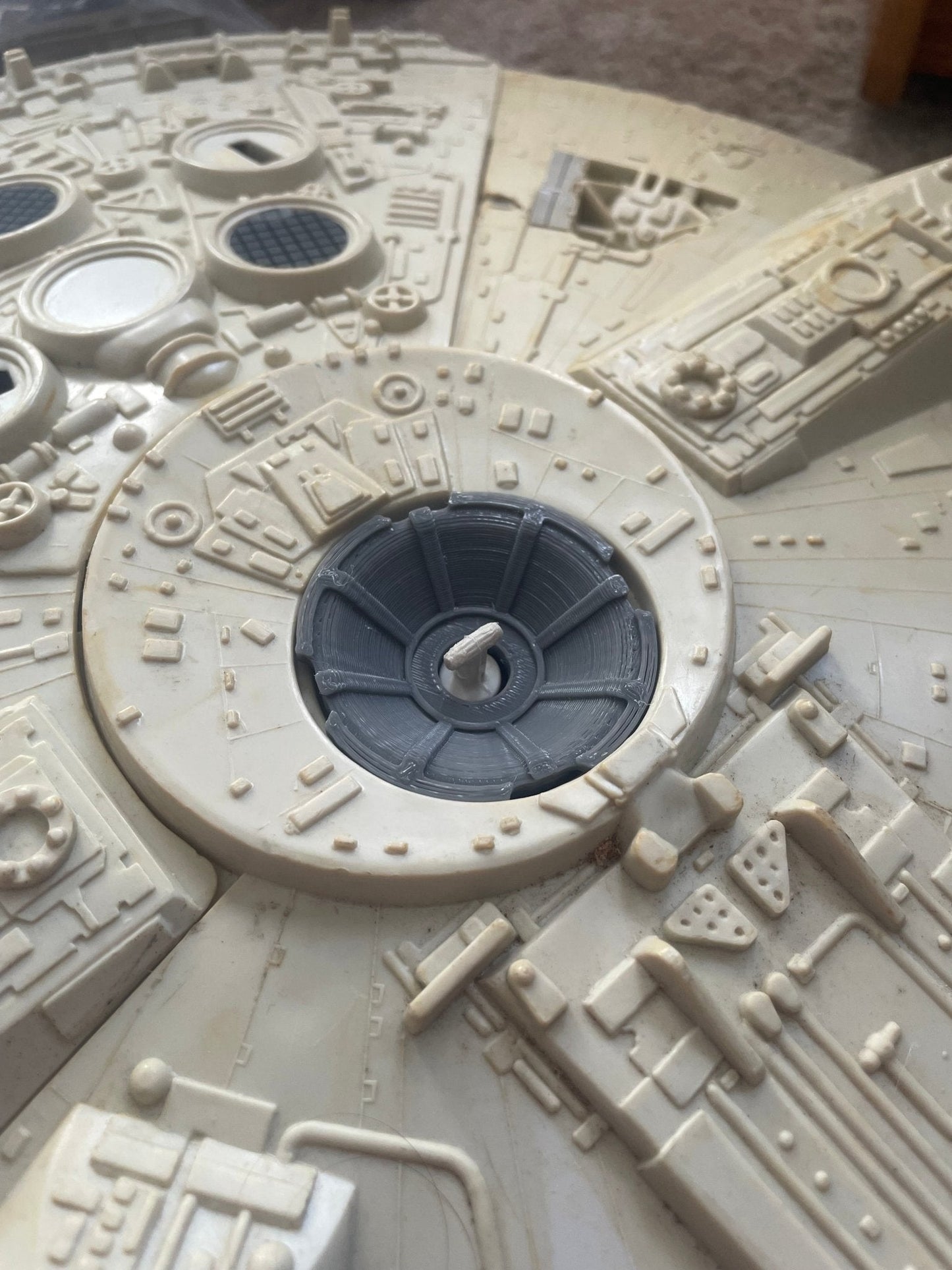 Vintage 1979 Star Wars Millennium Falcon Gun Turret Window Glass Part Repro